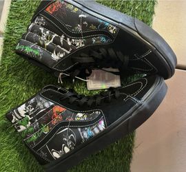 New Men's Disney Collection Vans Shoes Size 10.5