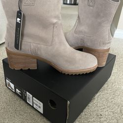 New/ Sorel Womens Sz7.5 Waterproof Leather Boots