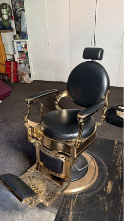 Barber Chair Black and Gold