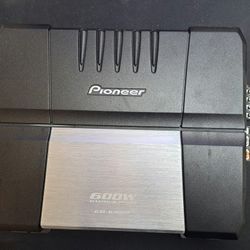 Pioneer 600 Watt Amp Four Channel 