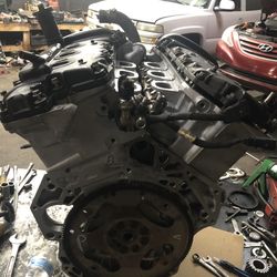 Necesita Reparar Su Motor?   Hableme Me Llamo Sergio! 