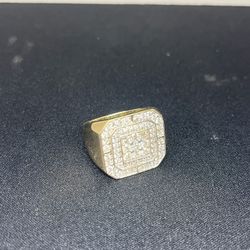 Gold Men’s Diamond Ring 
