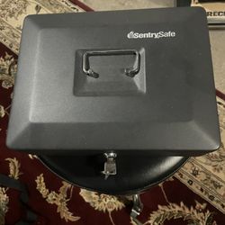 Sentry Safe Cash box 