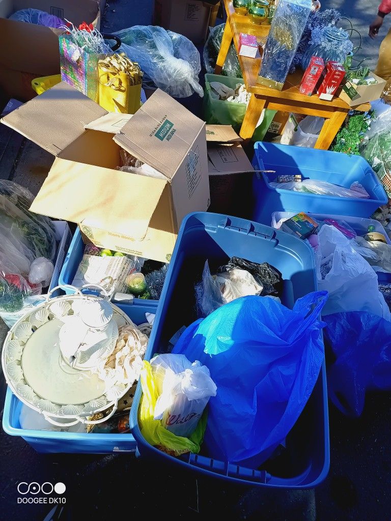 HOME DEPOT TRUCK XMAS MERCH BLOWOUT SALE !!! L@@K !!!