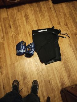 Vtg Hockey Gear Leather Gloves And Girdle ( Not Adidas, Nike, Bape, Supreme, Football, Soccer) 