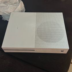 White Xbox one s  (1TB) 