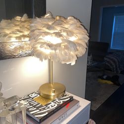 Ostrich Lamp