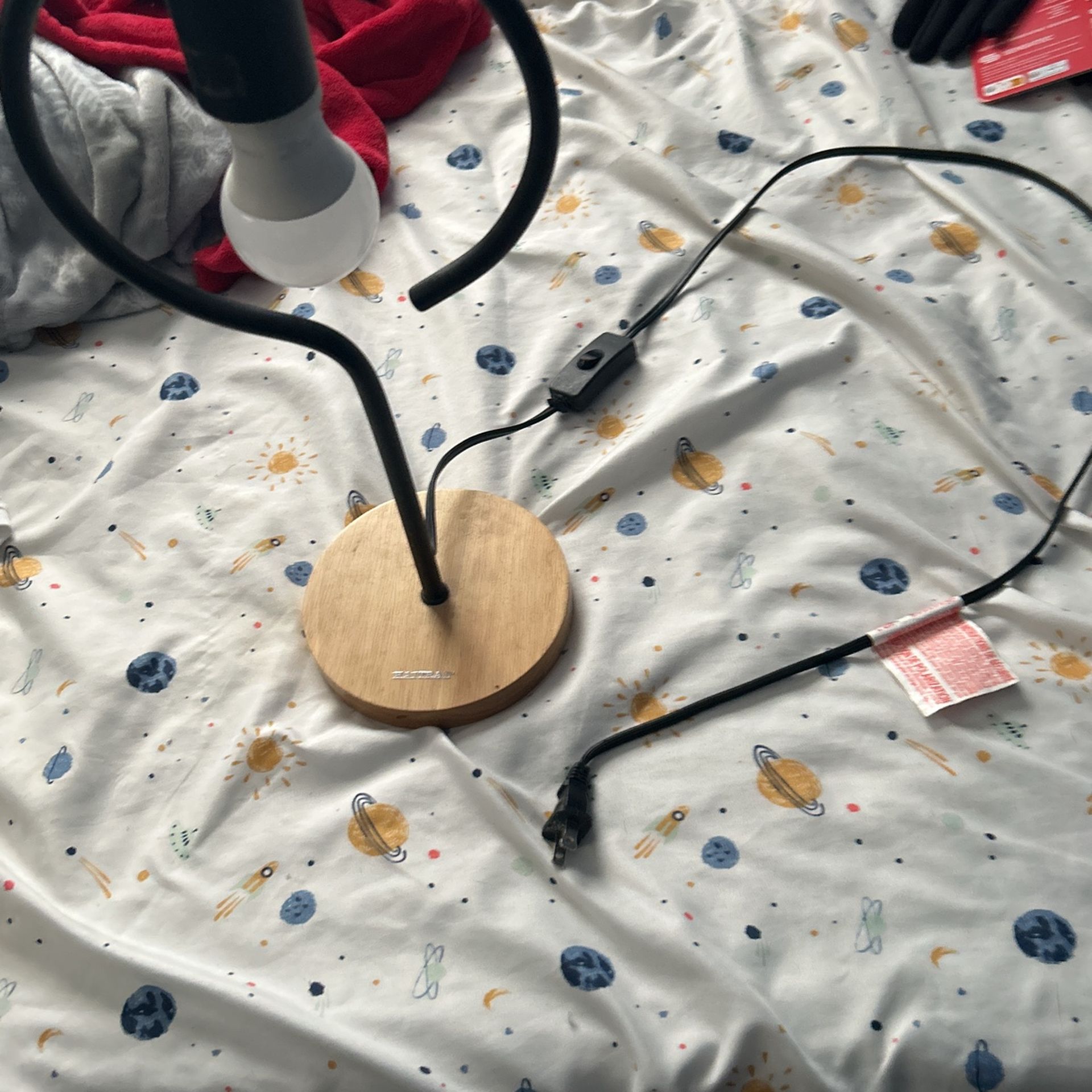 Haitral Desk Lamp