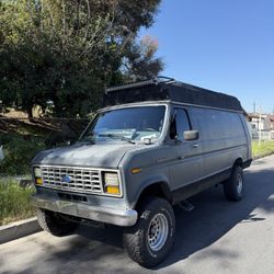 1989 Ford Econoline 