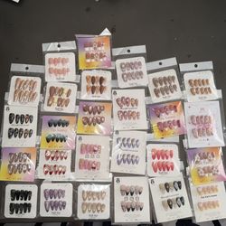 Medium Size Beautiful Press On Nails 