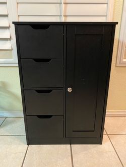 Storage cabinet