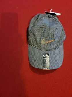 Nike grey Cap with adjustable strap