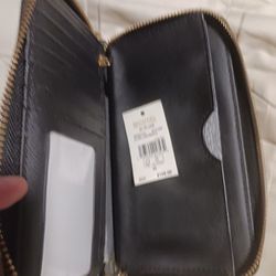 BRAND NEW MICHEAL KORS WRISTLET WALLET.....😊😍