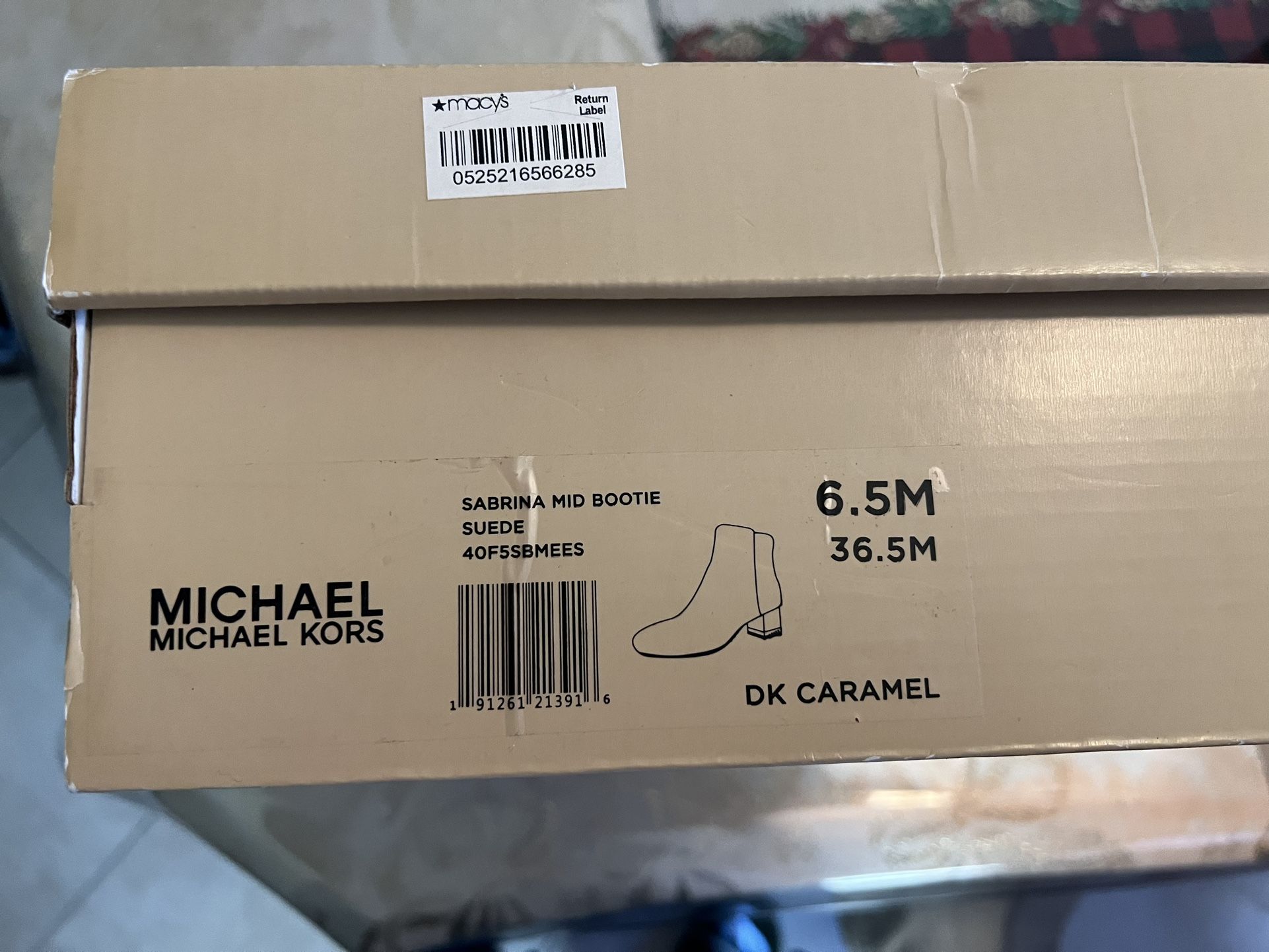 MK Authentic Size 6 1/2 Brown Good Conditions 