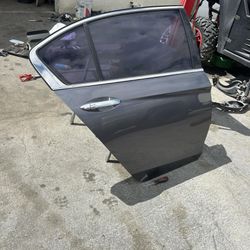 13-17 Honda Accord Rear Passenger Door Part 