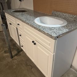 72x22 Inch Shower Vanity 