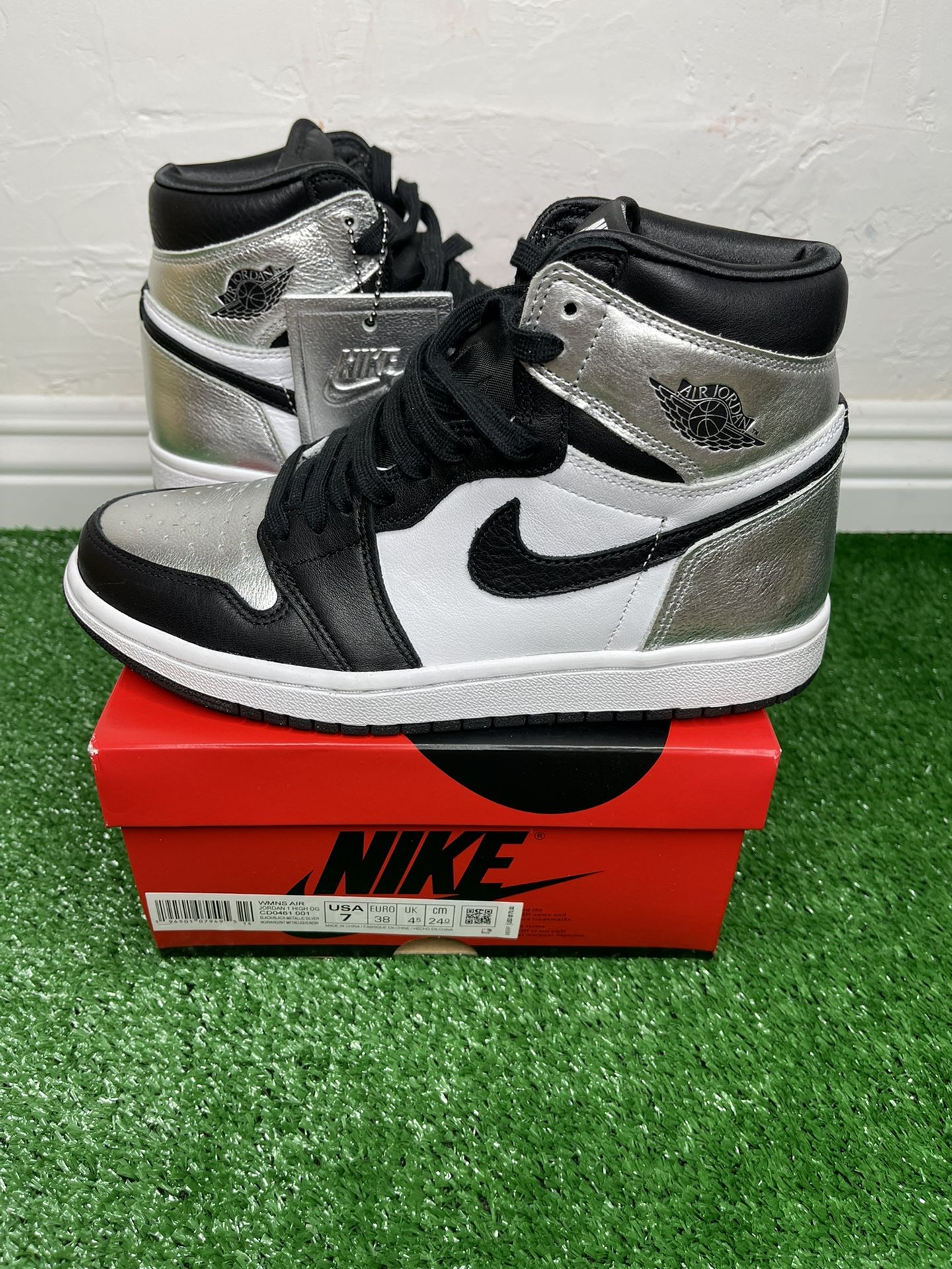 Low Silver Toe Women's Black And Silver Jordans AUTHENTIC