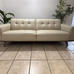 Living spaces Couch