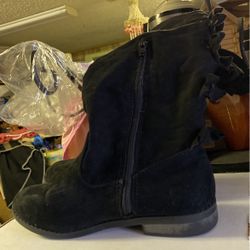 Boots Size 3