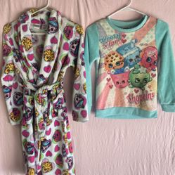 Shopkins Sweater and fleece robe 