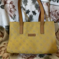Dooney And Bourke East West Shopper