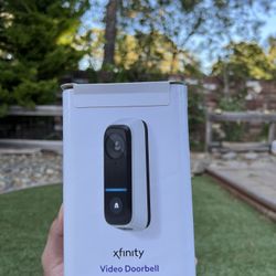 XFINITY DOORBELL WITH CAMERA