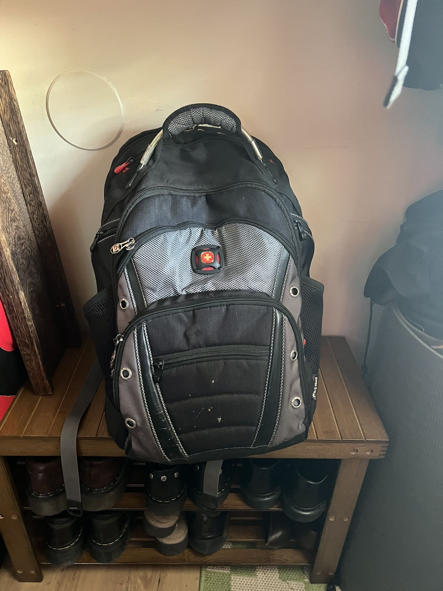 Wenger Synergy 16 inch Laptop Backpack - Black/Gray
