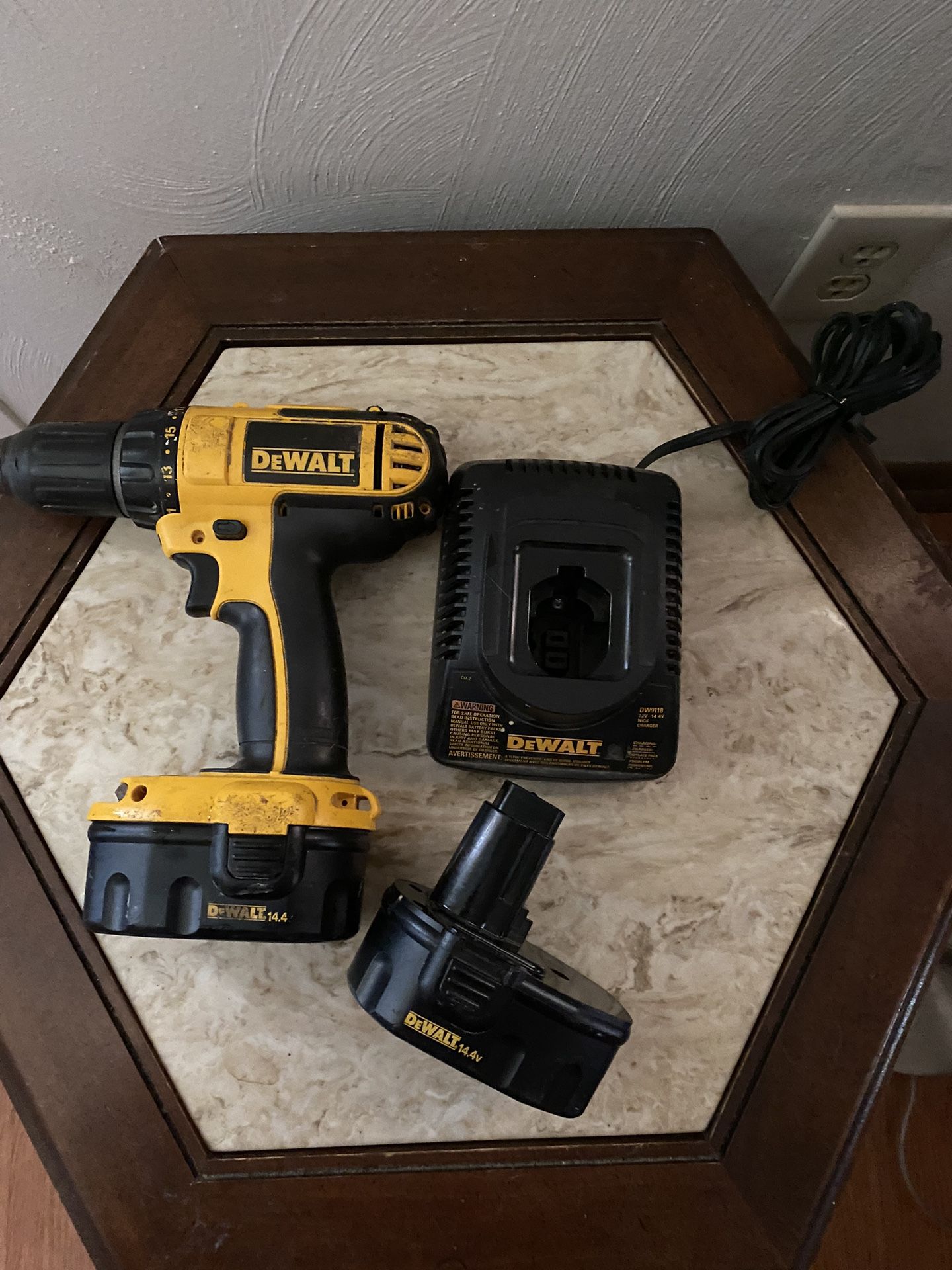 Dewalt DC730 14.4v Battery Drill