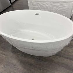55" Oval Free Standing Tub