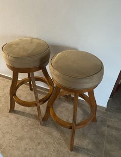 BAR STOOLS