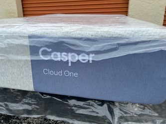 Queen size Casper cloud one new