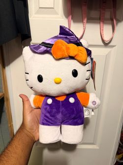 Halloween hello kitty greeter