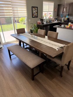 Dining set