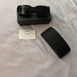 black prada sunglasses 