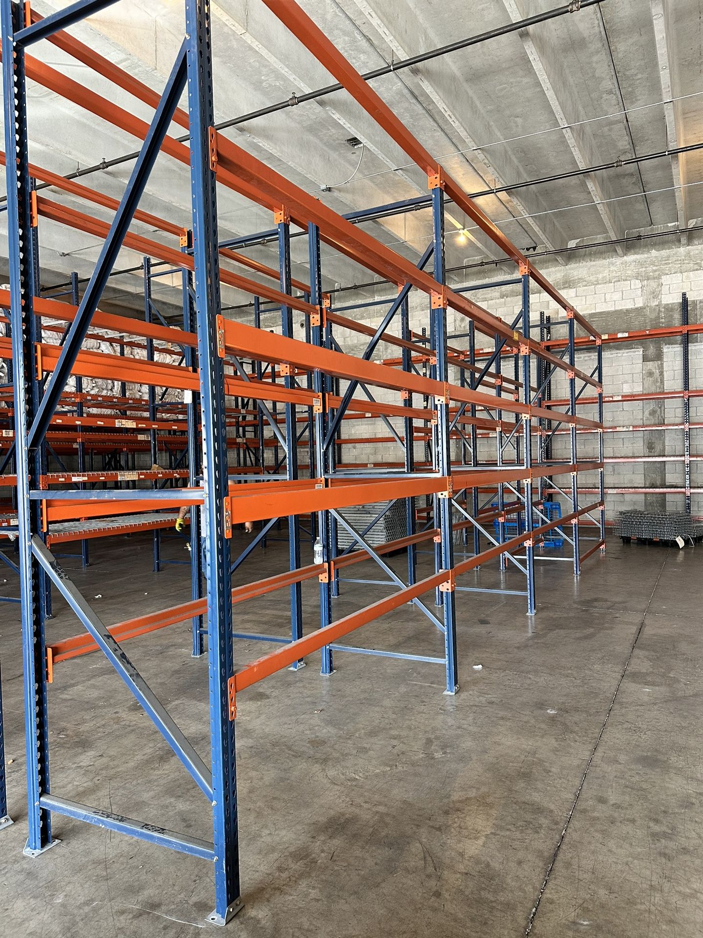 Pallet Racks Upright Beams Wire Decks Warehouse