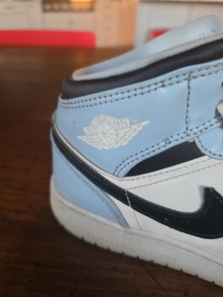 Nike Air Jordan Retro Blue 7y