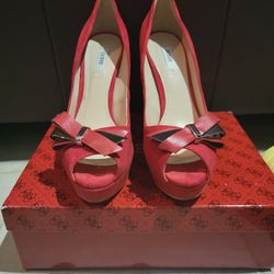 Guess Red Pumps