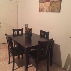 4 Chairs Table Set