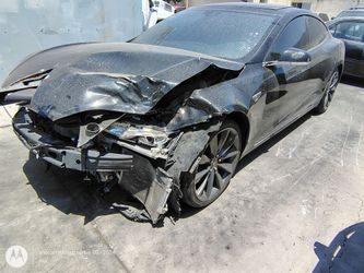 2014 Tesla Model S P85