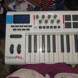 M-Audio Axiom Pro 25 MIDI Controller Keyboard, designed for music production. 