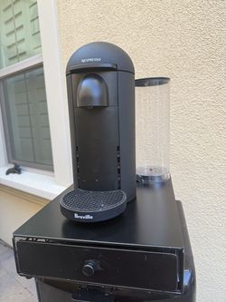 Nespresso Coffee Macine and pod holder