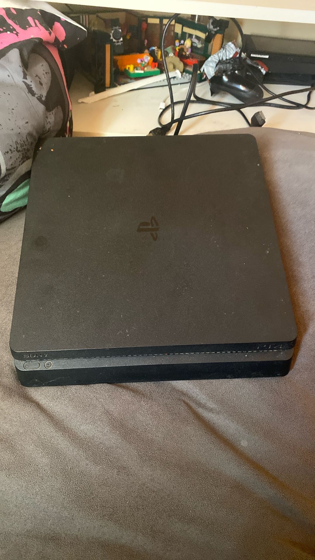 PS4 Slim