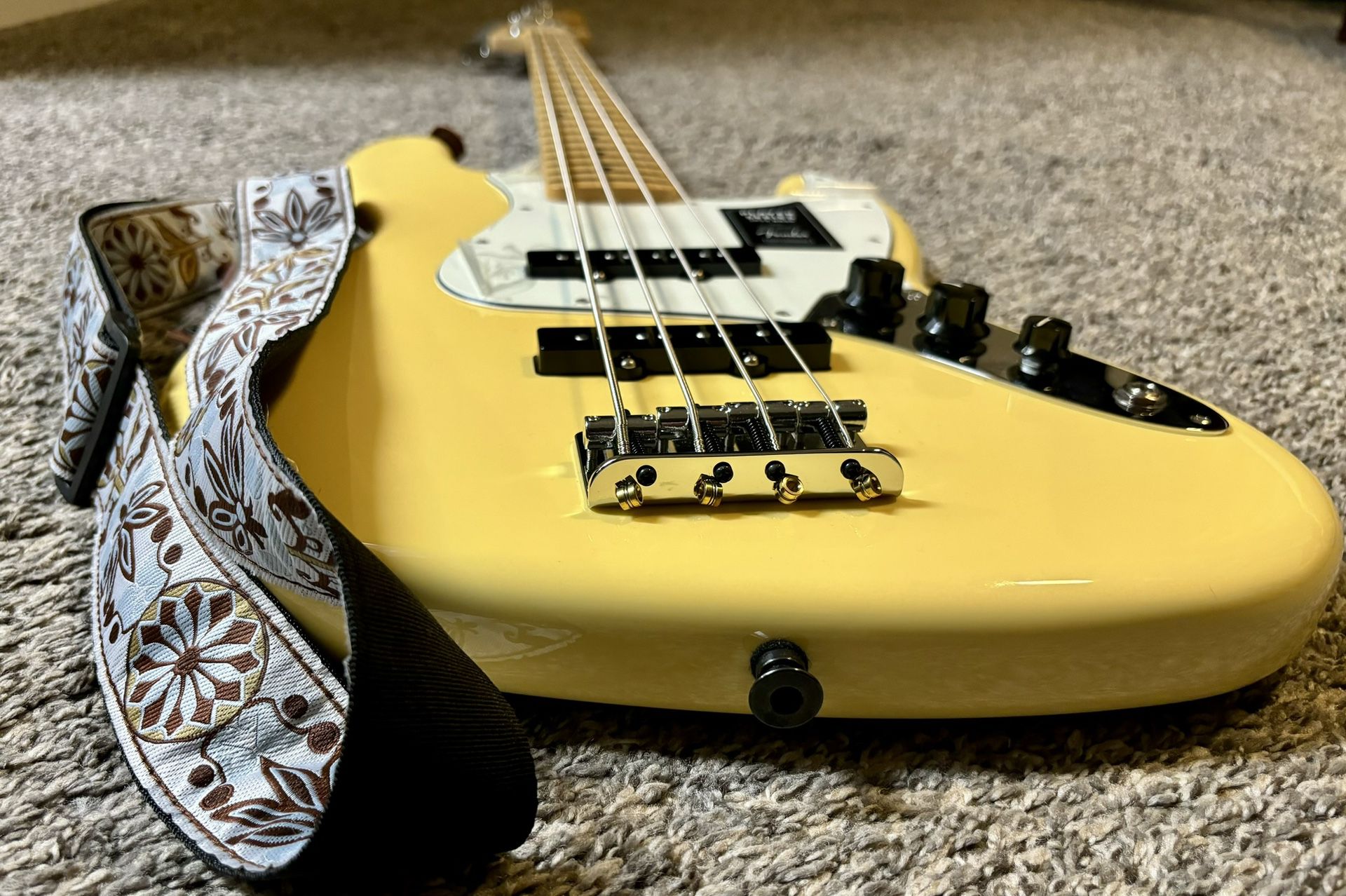 Fender Jazz Bass 2023