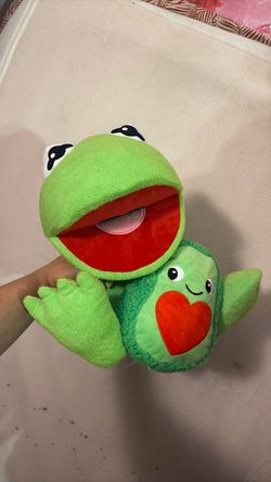 2 stuffed animals