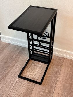 Side Table w/ 2 USB Ports + 1 Outlet + Magazine Holder