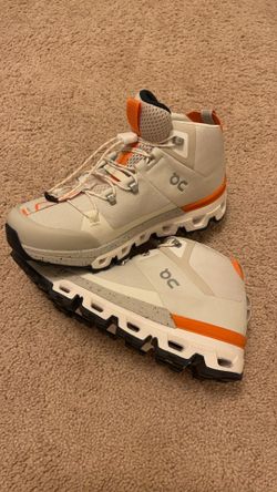 On Cloud Running Shoes ( For Women )