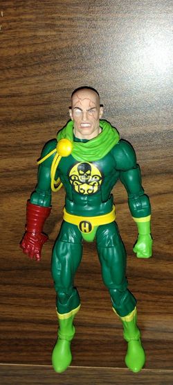 MARVAL LEGENDS BARON VON STRUCKER