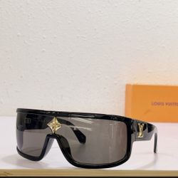 New Designer Sunglasses 