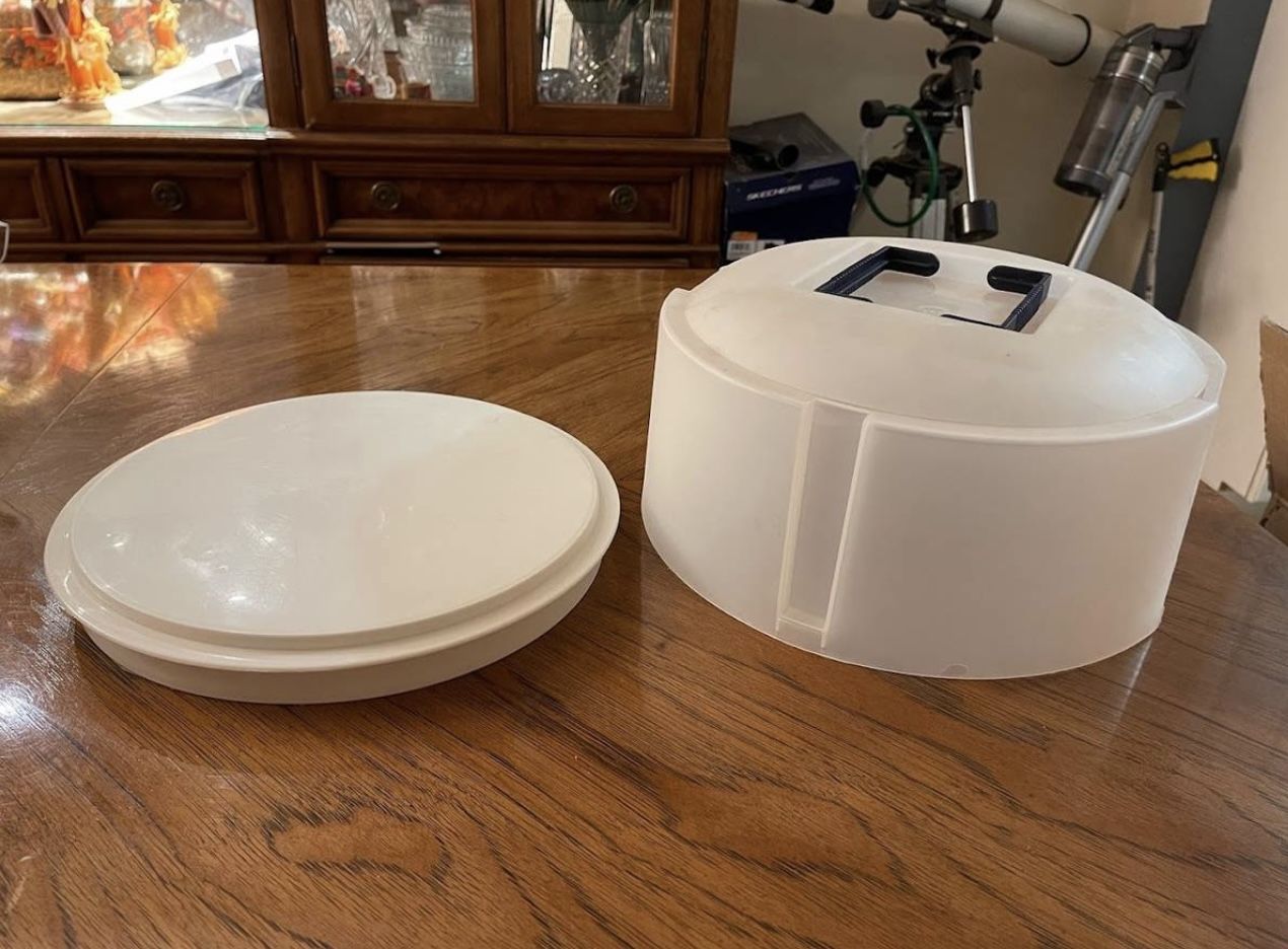 Cake or Pie Container