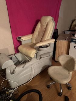 Massage / pedicure , manicure  desk chair